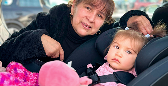 Día de la Niñez: Conaset invita a madres y padres a chequear la instalación de sus sillas de transporte